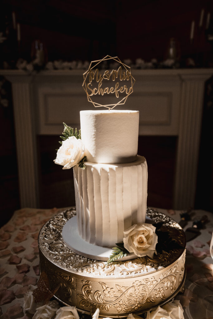 Wedding cake- Wedding photographers 