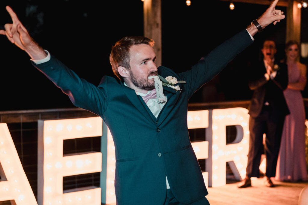 Groom with Garter- Mississippi wedding 