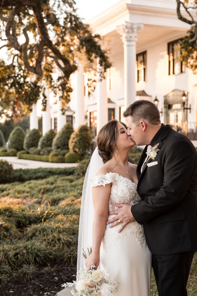 White House Hotel Wedding 
Biloxi wedding photographers 