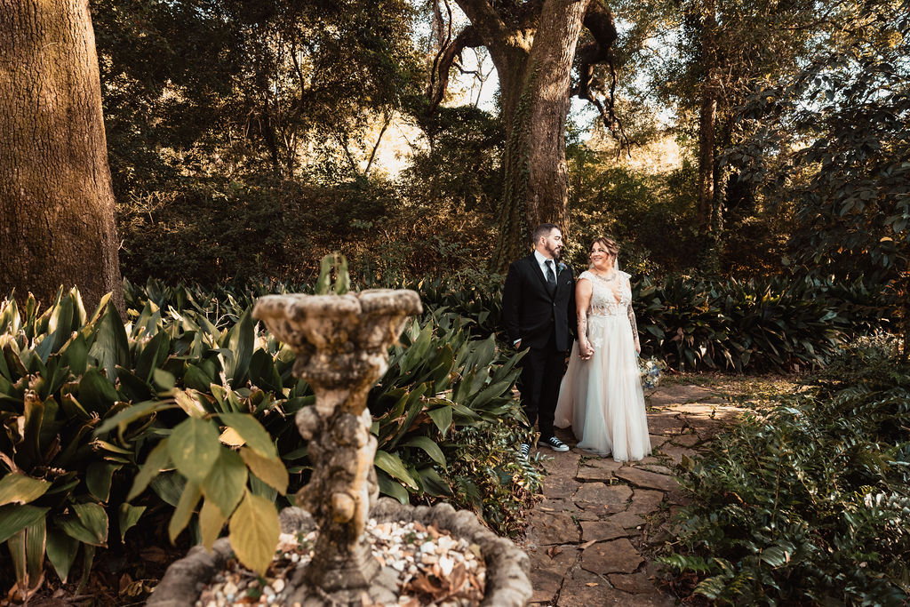 Wedding at The Henry Smith House. Wedding photography by Jen & Chuck Photography 