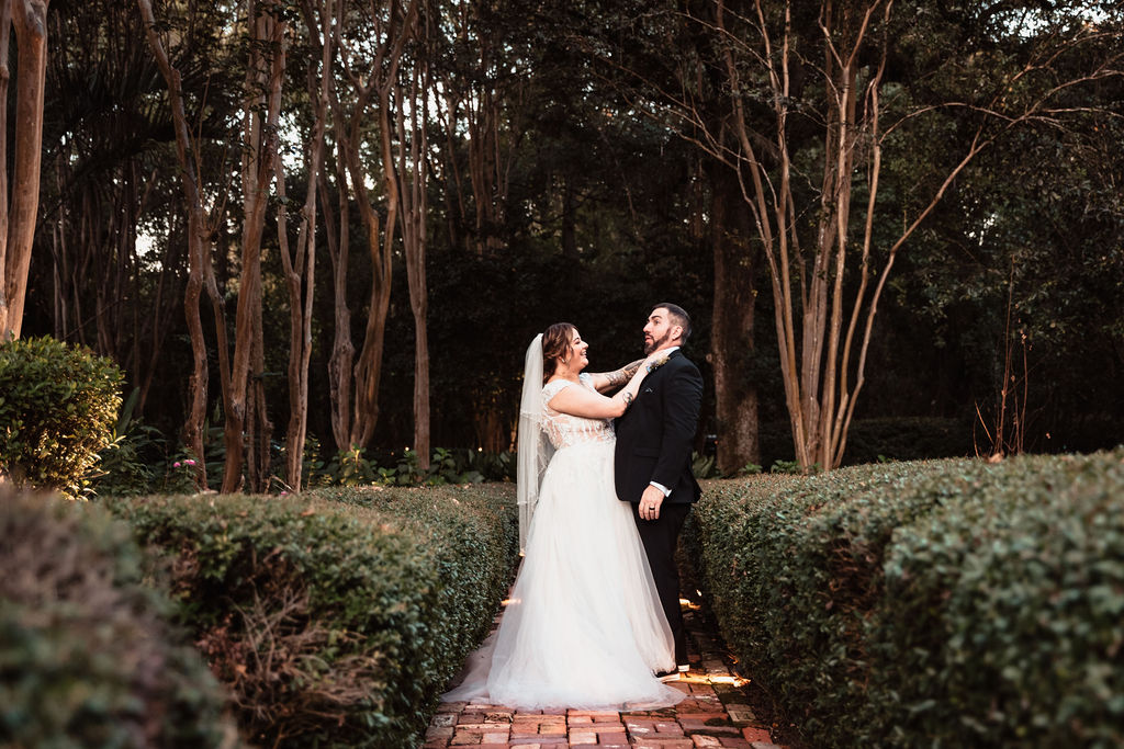 Wedding at The Henry Smith House. Wedding photography by Jen & Chuck Photography 